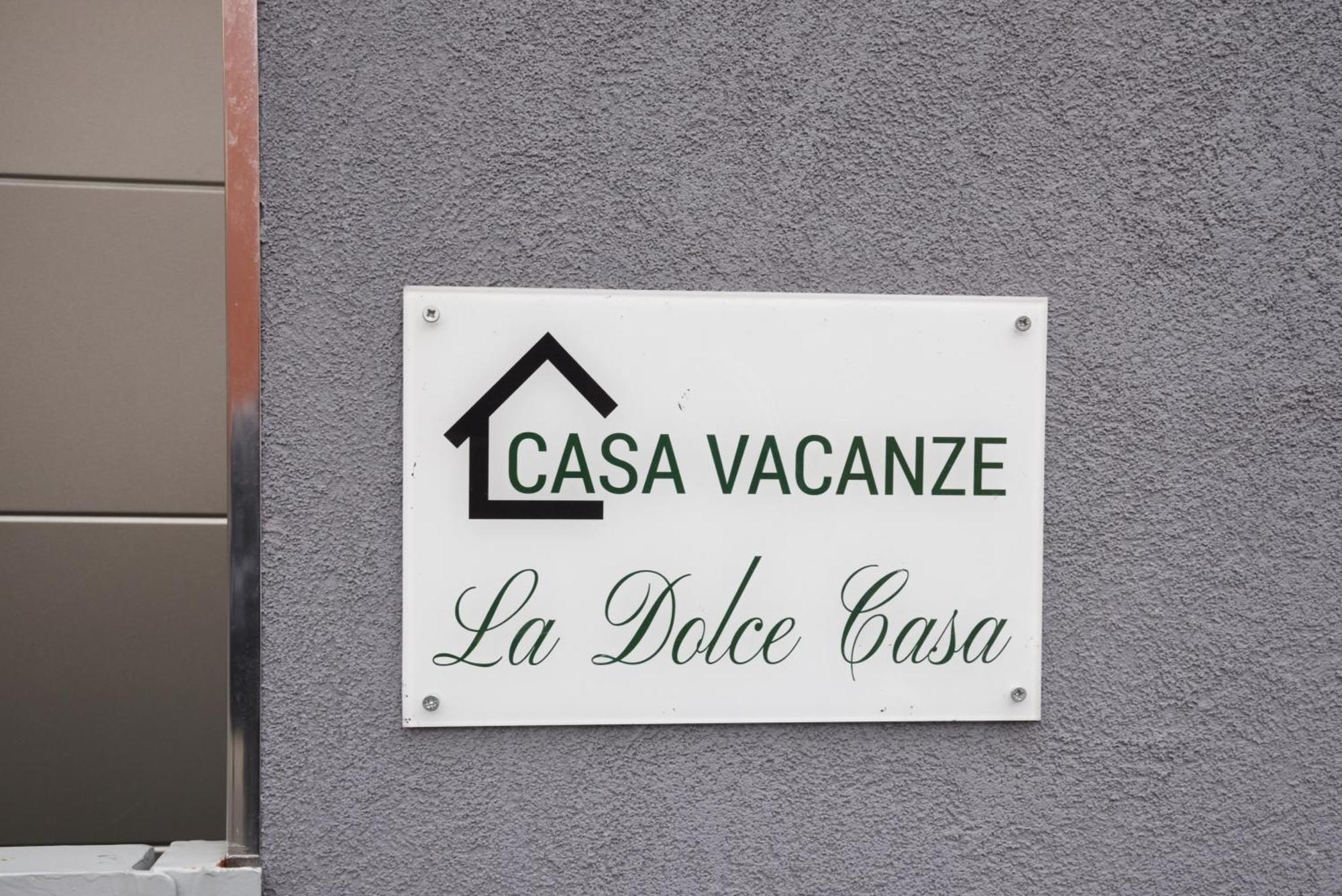 Casa Vacanze La Dolce Casa Βίλα Κατάνια Εξωτερικό φωτογραφία